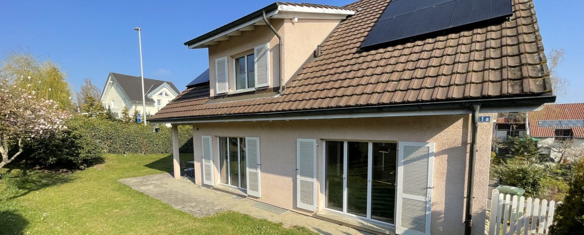 VERKAUFT – Hochwertig renoviertes 6 Zimmer Einfamilienhaus in bester Lage Kreuzlingens