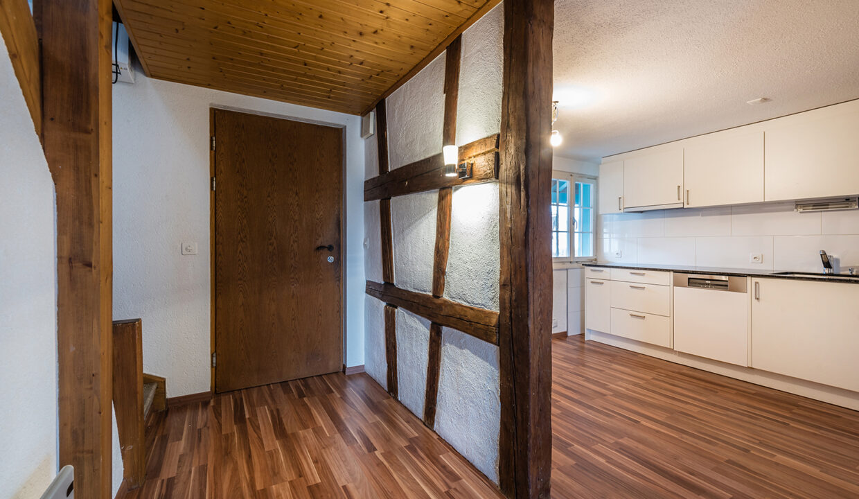 23_CUR_03_01_005_highres_lowres