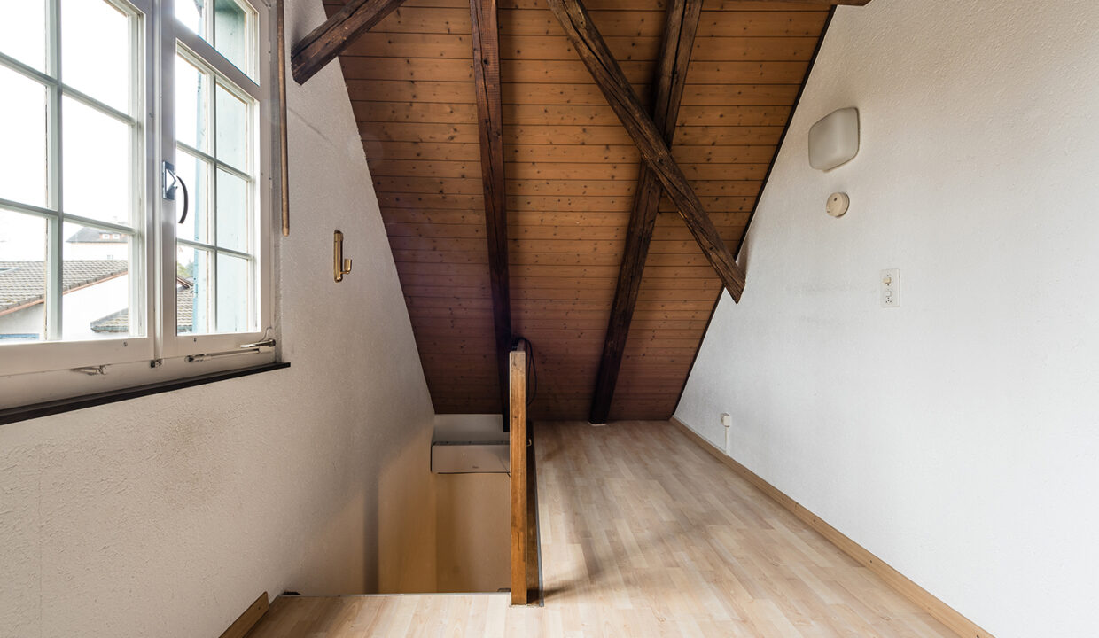 23_CUR_03_01_017_highres_lowres